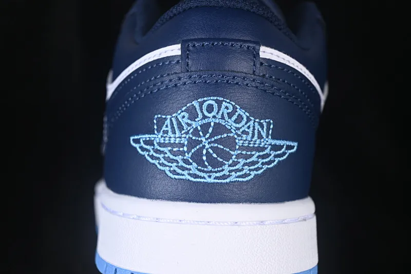 All categories Air Jordan Jordan series basketball shoes Air Jordan 1 Low G version pure original Air Jordan 1 Low AJ1 Joe 1 white and blue low-top retro cultural basketball shoes 553558-404
